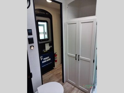 2026 Venture RV SportTrek - Photo 44