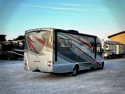 2010 Winnebago Via - Photo 2