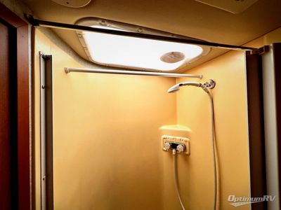 2010 Winnebago Via - Photo 20