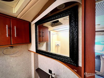 2010 Winnebago Via - Photo 19