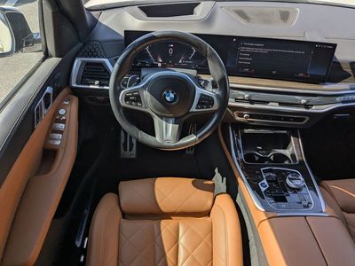 2023 BMW X7 — photo 18 view