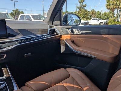 2023 BMW X7 — photo 19 view