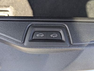 2023 BMW X7 — photo 14 view