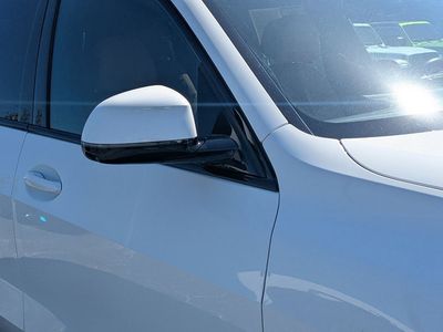 2023 BMW X7 — photo 10 view