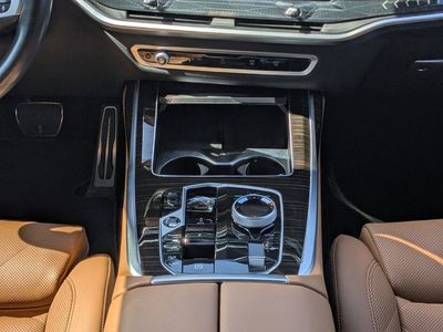 2023 BMW X7 — photo 21 view
