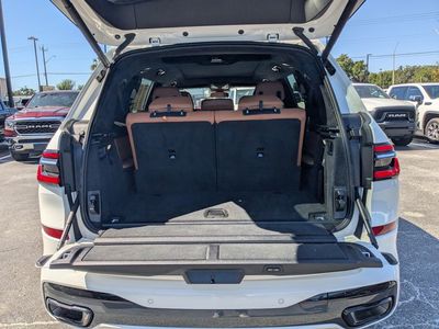 2023 BMW X7 — photo 13 view