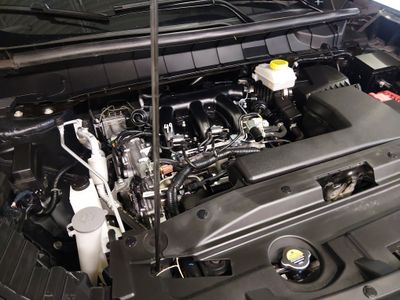 2025 Nissan Pathfinder — photo 9 view