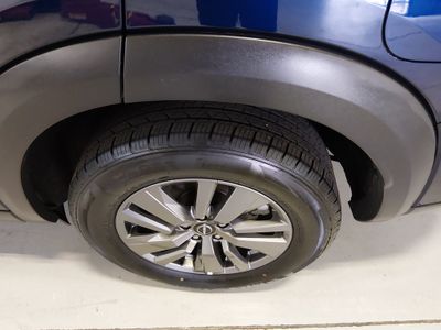 2025 Nissan Pathfinder — photo 10 view