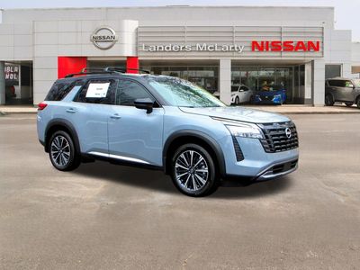 2026 Nissan Pathfinder Platinum — front three-quarter view