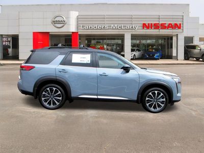 2026 Nissan Pathfinder — side profile view