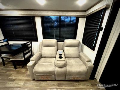 2024 Jayco Seismic — photo 16 view