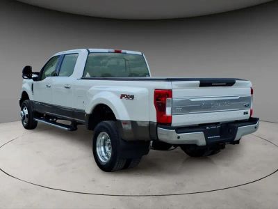 2017 Ford F-350SD — side profile view