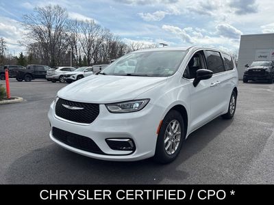 2024 Chrysler Pacifica Touring L - Photo 9