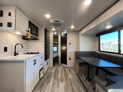 2026 Jayco Jay Flight SLX - Photo 12