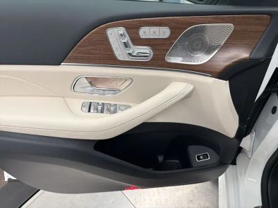 2026 Mercedes-Benz GLE — photo 17 view