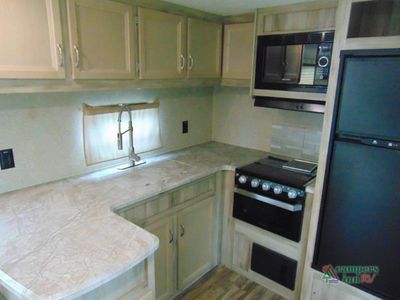 2019 Forest River RV Catalina Legacy — photo 10 view