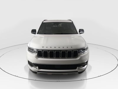 2024 Jeep Wagoneer - Photo 2