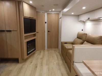 2026 Winnebago Thrive - Photo 5
