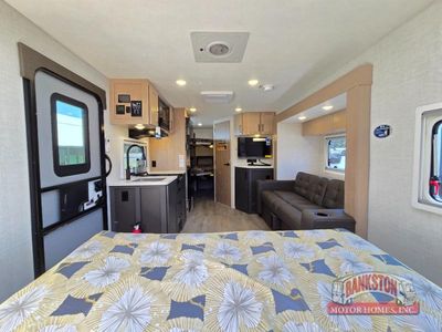 2026 Overland Series 221MSL - Photo 27