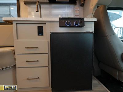 2026 Thor Motor Coach Four Winds — photo 17 view