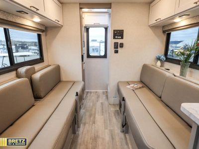 2026 Thor Motor Coach Four Winds — photo 20 view