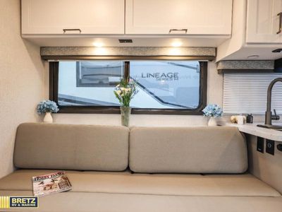 2026 Thor Motor Coach Four Winds — photo 21 view