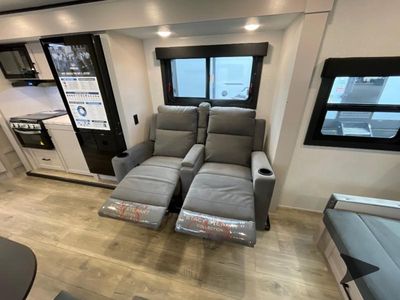 2026 Jayco Jay Feather — photo 9 view