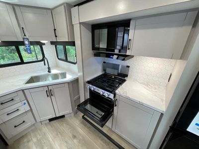 2026 Jayco Jay Feather — photo 29 view