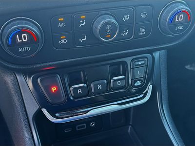 2020 GMC Terrain — photo 16 view