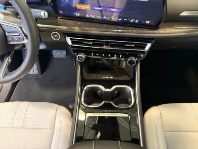 2026 Chevrolet Traverse — photo 13 view