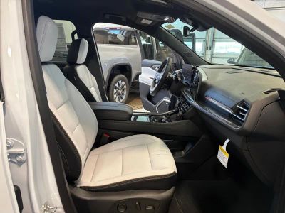 2026 Chevrolet Traverse — photo 15 view
