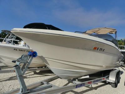 2023 Scout 215 Dorado — rear three-quarter view