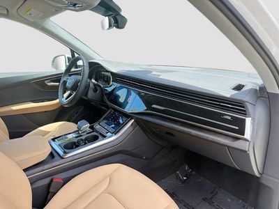 2025 Audi Q7 — photo 16 view