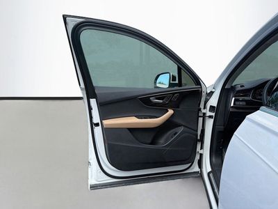 2025 Audi Q7 — photo 25 view