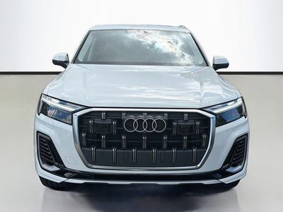 2025 Audi Q7 — photo 9 view