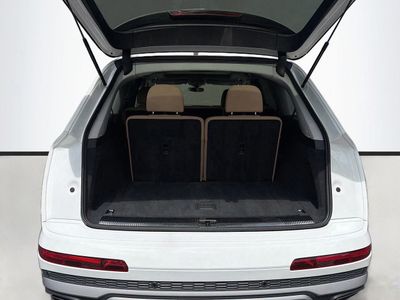 2025 Audi Q7 — photo 13 view