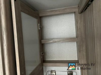 2022 Winnebago Industries Towables Micro Minnie FLX — photo 23 view