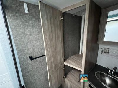 2022 Winnebago Industries Towables Micro Minnie FLX — photo 25 view