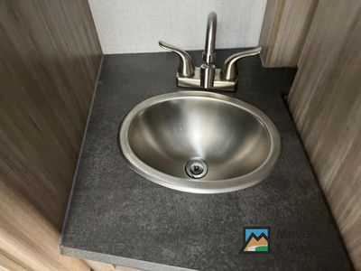 2022 Winnebago Industries Towables Micro Minnie FLX — photo 20 view