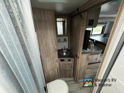 2022 Winnebago Industries Towables Micro Minnie FLX — photo 19 view