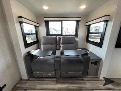 2026 Jayco Jay Feather — photo 15 view