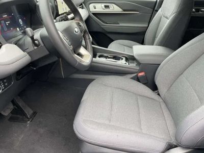 2026 Ford Explorer — photo 17 view