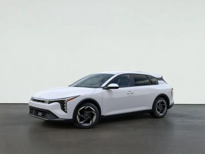 2026 Kia K4 HATCHBACK — rear three-quarter view