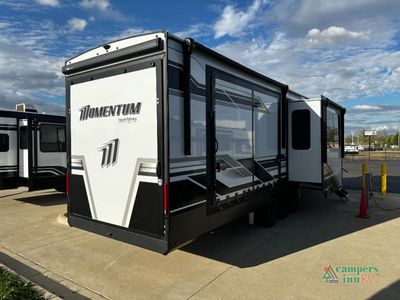 2026 Grand Design Momentum M-Class - Photo 8
