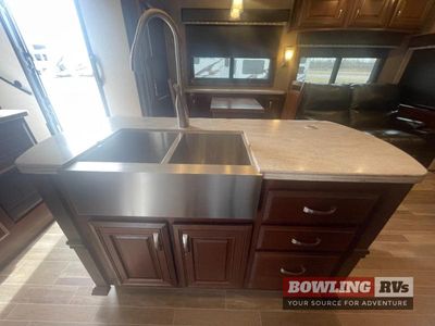 2018 Pinnacle 37RLWS - Photo 25