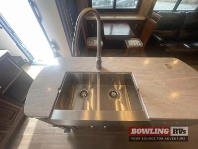 2018 Pinnacle 37RLWS - Photo 26