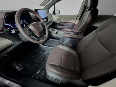 2024 Toyota Sienna - Photo 12