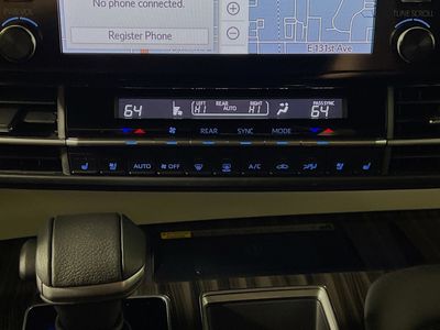 2024 Toyota Sienna - Photo 23
