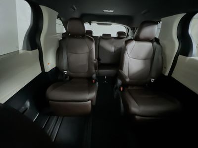 2024 Toyota Sienna - Photo 30