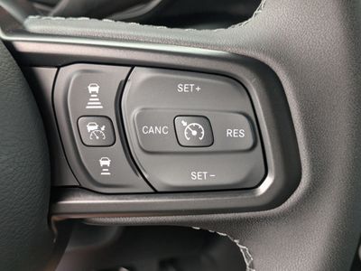 2026 Jeep Wrangler — photo 27 view
